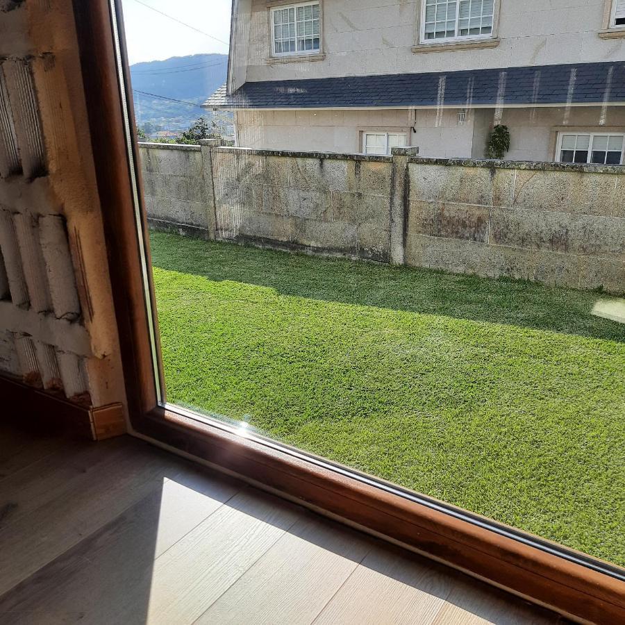 شقة Casa A Coruxa San Salvador de Poio الغرفة الصورة
